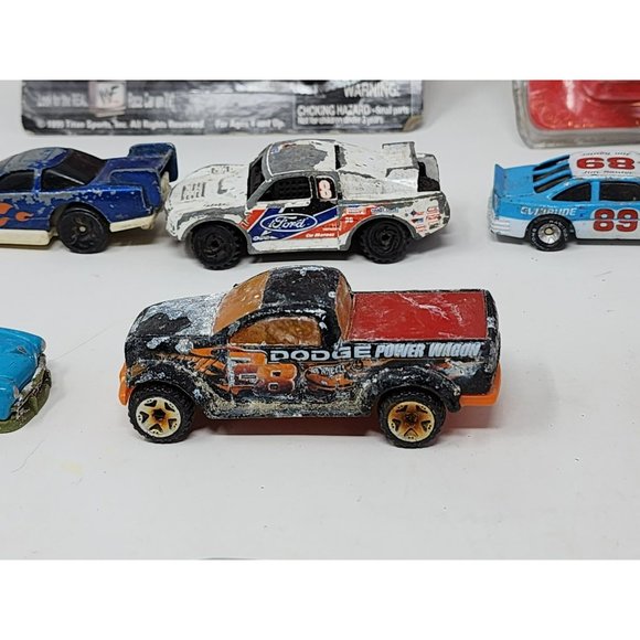 Lot of 22 Vintage Assorted Small Cars Planes Trucks In All Different Make/Model - Picture 9 of 11